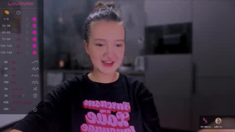             ...  online show from 09-23-25, 06:55