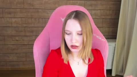 LiliLinn online show from 06-05-26, 07:03