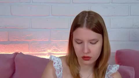 LiliLinn online show from 06-16-26, 04:26