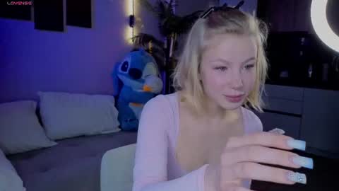 lililok101 online show from 06-30-26, 01:39