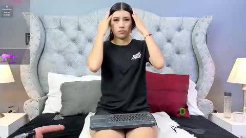 Lilia online show from 11-10-25, 12:04