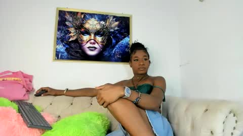 lilit2005_ online show from 02-15-25, 08:33