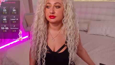 Snapshot of lilit_1love chatting on 12-18-25, 04:46 Lilit online show from 12-18-25, 04:46