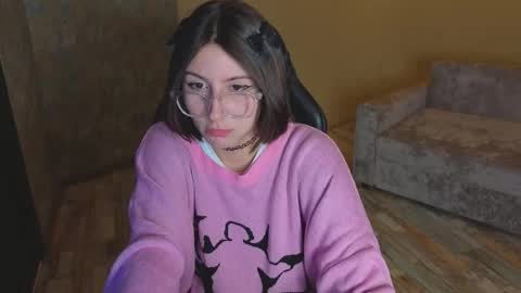 Lilit online show from 12-16-25, 03:22