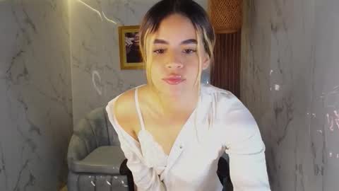 Lilith  online show from 09-18-25, 01:35