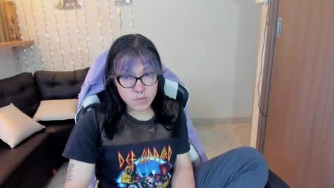 lilith  online show from 04-11-26, 03:16