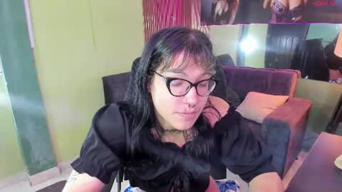 Snapshot of lilith_ayanami chatting on 06-18-26, 01:26 lilith online show from 06-18-26, 01:26
