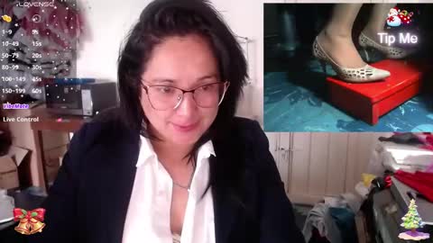 Laura lopez online show from 12-19-24, 12:34