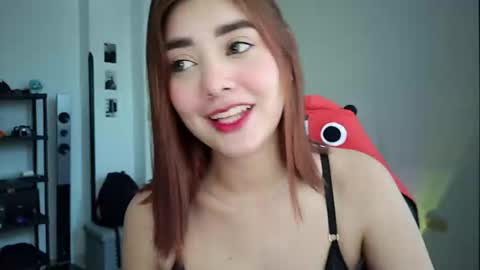 Snapshot of lilith_cruzz chatting on 12-02-24, 12:51 Lilith online show from 12-02-24, 12:51