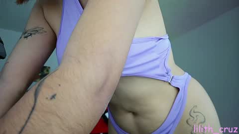 Snapshot of lilith_cruzz chatting on 12-16-24, 08:05 Lilith online show from 12-16-24, 08:05