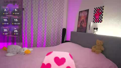 lilith_poison online show from 11-22-25, 06:07