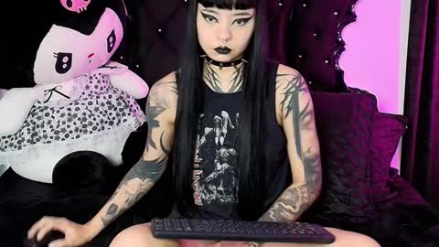   online show from 11-24-25, 11:15