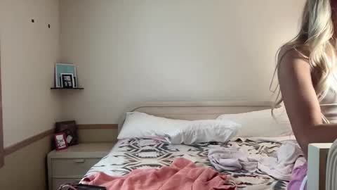 Snapshot of lilithohfish chatting on 05-14-26, 05:09 Lilithohfish online show from 05-14-26, 05:09