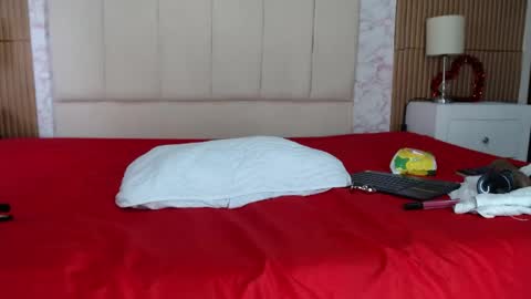 lilithphillis1 online show from 05-21-26, 05:42