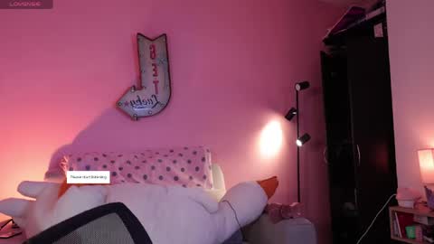 Snapshot of lilithrose_2 chatting on 05-20-26, 08:59 lilithrose_2 online show from 05-20-26, 08:59