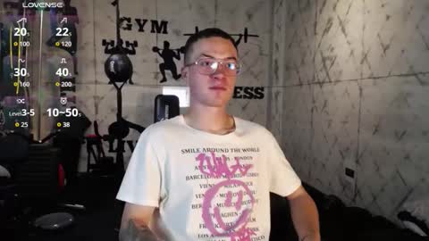 Snapshot of liljames_ chatting on 11-17-25, 08:03 Lil James online show from 11-17-25, 08:03