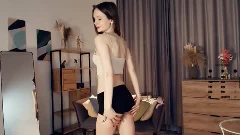 Kiti online show from 10-20-25, 02:50