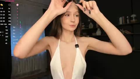 Snapshot of lilkiti chatting on 07-19-26, 08:29 Kiti online show from 07-19-26, 08:29