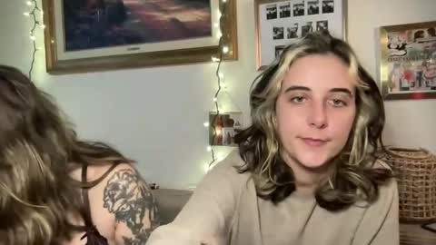 lilldaddysgirl online show from 12-16-25, 12:15