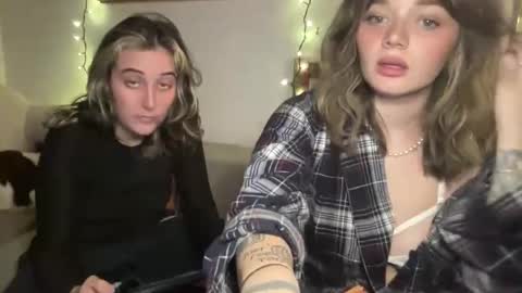 lilldaddysgirl online show from 12-17-25, 03:12