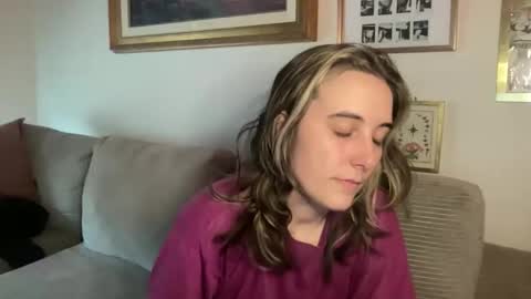 Snapshot of lill_daddysgirl chatting on 02-14-26, 06:48 lilldaddysgirl online show from 02-14-26, 06:48