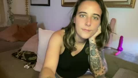 Snapshot of lill_daddysgirl chatting on 07-05-26, 04:19 lilldaddysgirl online show from 07-05-26, 04:19