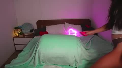 Lill Dayna online show from 11-29-25, 11:02