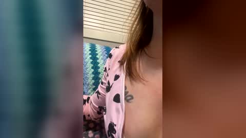 lillhotty7569 online show from 03-12-26, 11:05