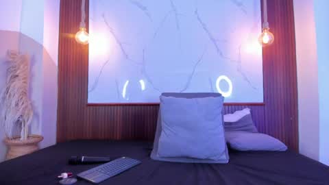 lillian_lee1 online show from 05-23-26, 06:12