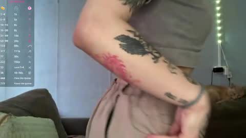 Amelia online show from 04-23-26, 12:29