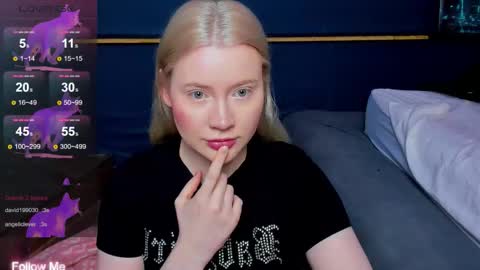 lillie_berry online show from 03-19-26, 04:27