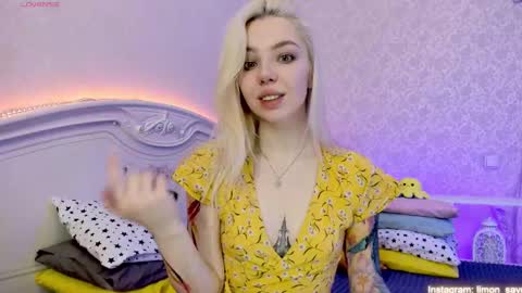 Snapshot of lillimooore chatting on 01-24-25, 11:56 LilliMoore online show from 01-24-25, 11:56
