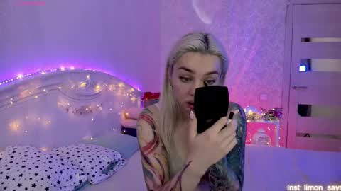 Snapshot of lillimooore chatting on 09-09-25, 11:59 LilliMoore online show from 09-09-25, 11:59