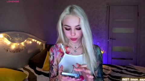 LilliMoore online show from 06-20-26, 11:07