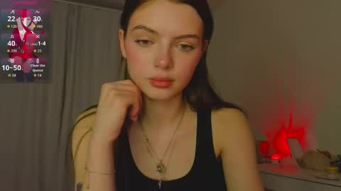 Snapshot of lillly_meow_ chatting on 04-13-26, 06:57 Lilia online show from 04-13-26, 06:57