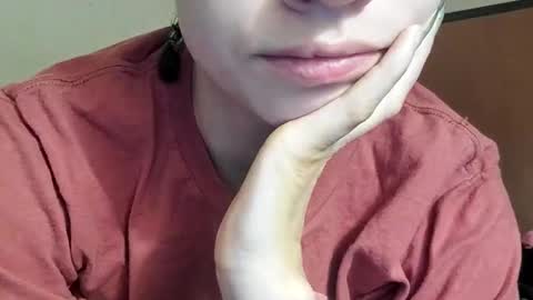 Snapshot of lilly49547 chatting on 12-02-24, 01:57 Lilly online show from 12-02-24, 01:57