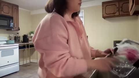 Snapshot of lilly_adams88 chatting on 02-17-25, 10:25 lilly_adams88 online show from 02-17-25, 10:25