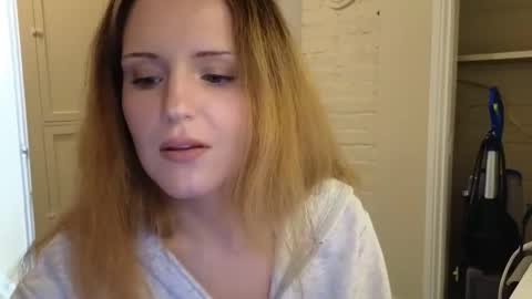 lilly_adams88 online show from 04-06-26, 02:53