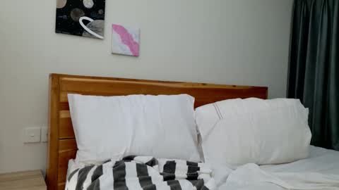 LillyParker online show from 03-21-26, 02:49