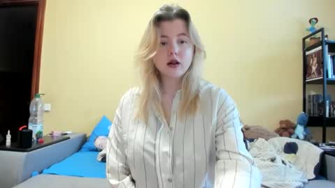 Snapshot of lillydepp chatting on 02-15-26, 12:03 Lilly Depp online show from 02-15-26, 12:03