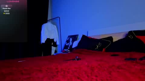 lillyerikson online show from 02-05-26, 07:51