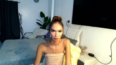 lillyholland online show from 02-14-25, 11:31
