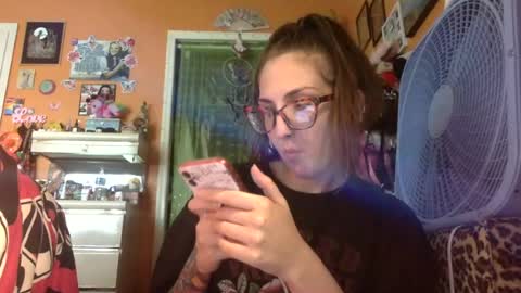 Snapshot of lillylushabae chatting on 07-14-26, 08:58 hi guys im back on here 3 online show from 07-14-26, 08:58