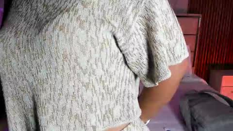 Snapshot of lillyortiz_ chatting on 09-23-25, 11:02 Lilly Ortiz online show from 09-23-25, 11:02