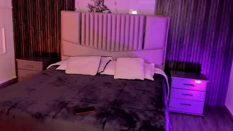 Snapshot of lillyortiz_ chatting on 10-27-25, 07:40 Lilly Ortiz online show from 10-27-25, 07:40