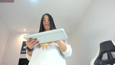 Lilly online show from 10-01-25, 01:17