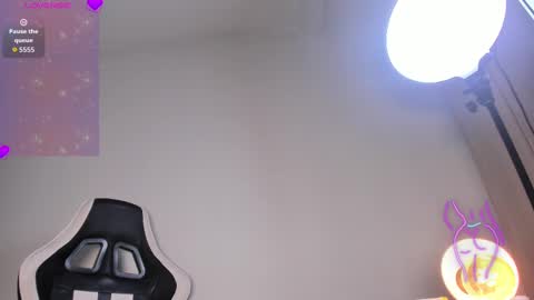 Lilly online show from 10-14-25, 01:12