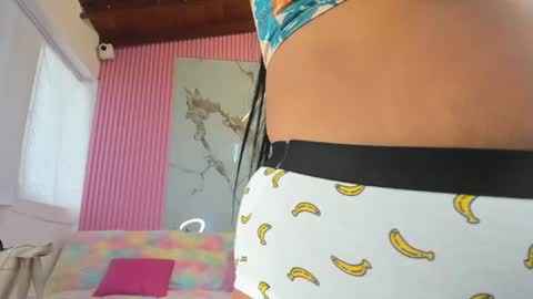 lillyy16 online show from 06-26-26, 11:03