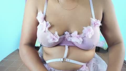 lillyy16 online show from 07-20-26, 11:23