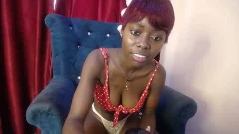 Snapshot of lilmystic_lola chatting on 09-30-25, 05:56 Chelsea online show from 09-30-25, 05:56